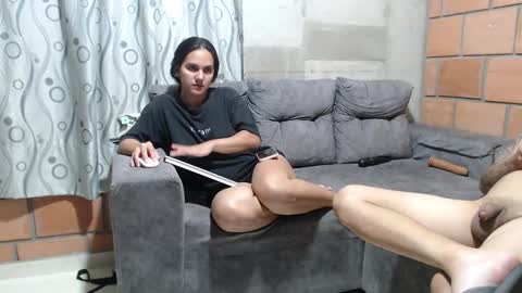 Snapshot of tom_and_lazzie chatting on January 15, 2025, 5:29 am tom and lazzie online show from January 15, 2025, 5:29 am