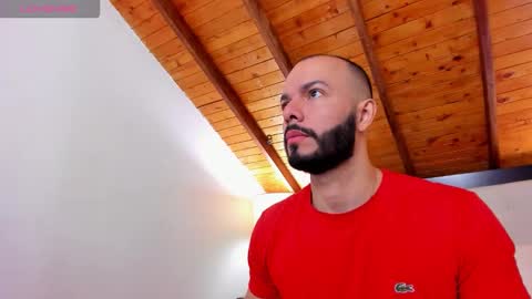 Snapshot of tom_bailey_ chatting on October 2, 2025, 12:34 pm online show from October 2, 2025, 12:34 pm