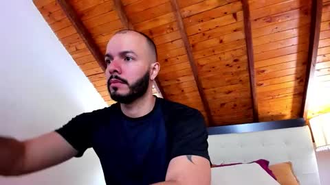   online show from December 1, 2025, 12:32 pm