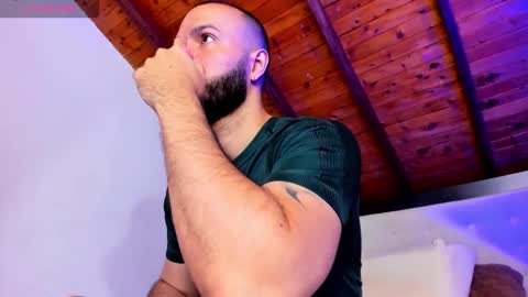   online show from January 6, 2026, 12:42 pm