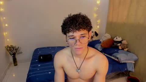 Tom Blue online show from November 6, 2025, 2:07 pm