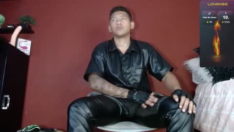 Snapshot of tom_brown12 chatting on February 15, 2025, 6:55 pm Tom online show from February 15, 2025, 6:55 pm