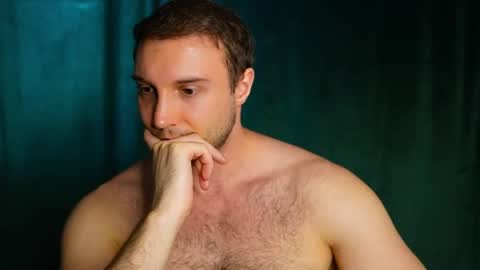 Snapshot of tom_fordd chatting on July 17, 2026, 8:21 am Tom online show from July 17, 2026, 8:21 am