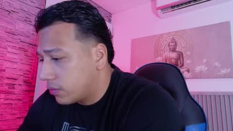 Tom muscle1 online show from March 12, 2026, 11:49 am