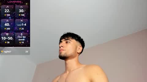 Snapshot of tom_walton chatting on December 20, 2024, 5:08 pm tom online show from December 20, 2024, 5:08 pm