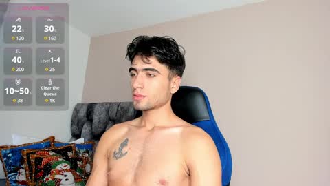 Snapshot of tom_walton chatting on January 5, 2025, 1:36 pm tom online show from January 5, 2025, 1:36 pm