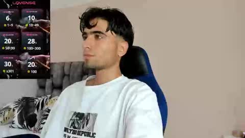 Snapshot of tom_walton chatting on October 26, 2025, 9:31 pm tom online show from October 26, 2025, 9:31 pm