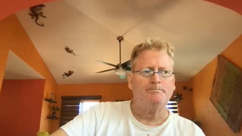 Hola online show from February 17, 2026, 6:25 pm