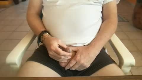 Hola online show from March 19, 2026, 8:13 pm