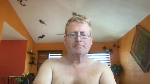 Hola online show from June 12, 2026, 8:41 pm