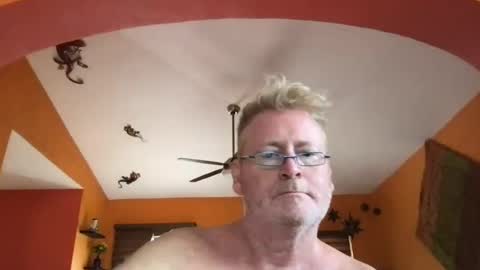 Hola online show from August 3, 2026, 4:44 pm