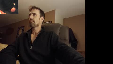 tomax22000 online show from January 8, 2026, 10:12 pm