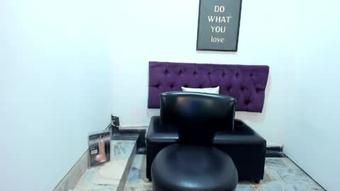 Snapshot of tomboy_natali chatting on May 15, 2026, 11:12 pm IAN SAYD online show from May 15, 2026, 11:12 pm