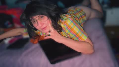 tomboy_titties online show from June 9, 2026, 8:26 am