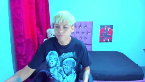 Snapshot of tomboygirl69 chatting on February 2, 2025, 3:39 pm tomboygirl69 online show from February 2, 2025, 3:39 pm