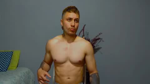 tomDavisXl online show from October 4, 2025, 12:41 am