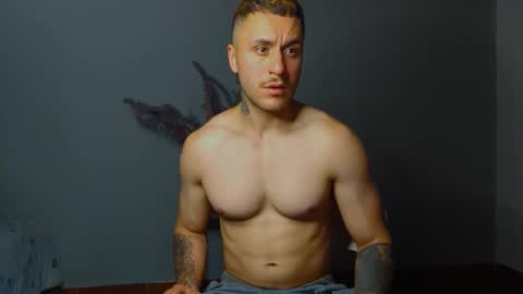 tomDavisXl online show from October 11, 2025, 12:21 am