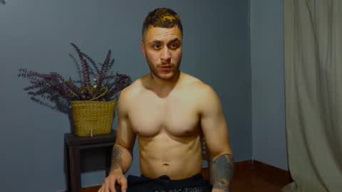 tomDavisXl online show from October 18, 2025, 2:47 am