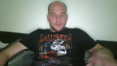 tome55555 online show from March 28, 2026, 8:19 pm