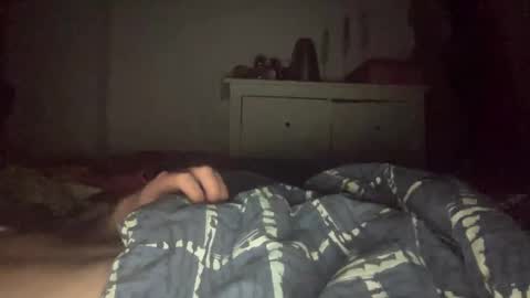 Snapshot of tomford321 chatting on January 25, 2025, 1:43 am tomford321 online show from January 25, 2025, 1:43 am