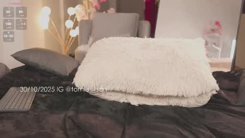 Snapshot of tomie_san chatting on October 30, 2025, 2:40 pm Tomie online show from October 30, 2025, 2:40 pm