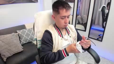 Snapshot of tommas_johnson chatting on March 15, 2026, 3:45 am Tomas online show from March 15, 2026, 3:45 am