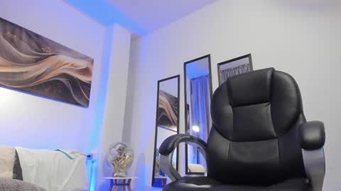 Snapshot of tommas_johnson chatting on March 27, 2026, 8:26 am Tomas online show from March 27, 2026, 8:26 am