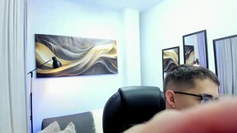 Snapshot of tommas_johnson chatting on April 14, 2026, 11:05 am Tomas online show from April 14, 2026, 11:05 am