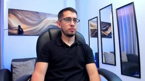 Tomas online show from May 25, 2026, 12:44 pm