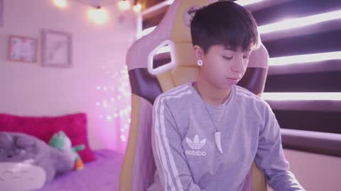 Snapshot of tommy_blue1 chatting on March 10, 2025, 12:15 pm Blue online show from March 10, 2025, 12:15 pm