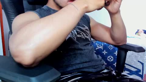 Twitter BreddTommy IG tommy bredd online show from April 7, 2026, 6:41 pm