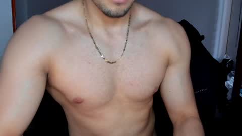 Snapshot of tommy_bred chatting on July 22, 2026, 8:00 pm Twitter BreddTommy IG tommy bredd online show from July 22, 2026, 8:00 pm