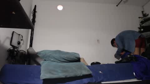   Thomas    online show from December 31, 2024, 10:01 pm