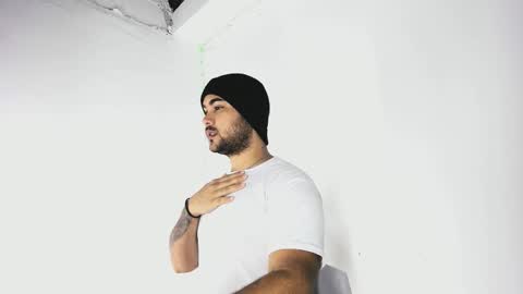 tommy_sccott online show from October 10, 2025, 11:15 pm