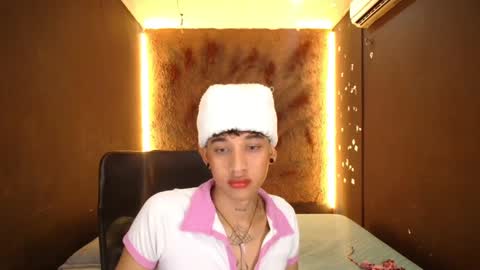 tommy_sweet1 online show from January 12, 2025, 2:24 am