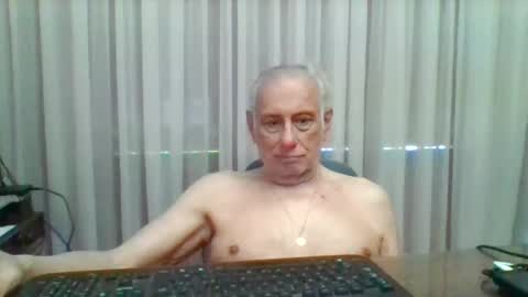 Snapshot of tommylecock chatting on November 2, 2025, 1:02 pm tommylecock online show from November 2, 2025, 1:02 pm