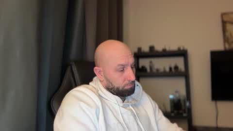 Thomas Fit online show from February 1, 2026, 6:50 pm