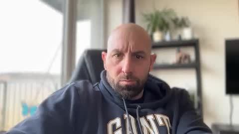 Snapshot of tommyx01 chatting on March 10, 2026, 10:20 am Thomas Fit online show from March 10, 2026, 10:20 am