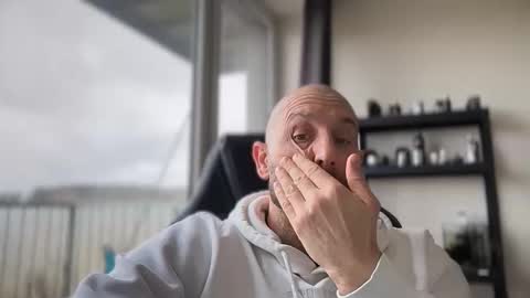 Snapshot of tommyx01 chatting on March 26, 2026, 7:47 am Thomas Fit online show from March 26, 2026, 7:47 am