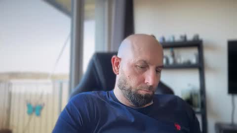 Snapshot of tommyx01 chatting on March 27, 2026, 12:05 pm Thomas Fit online show from March 27, 2026, 12:05 pm