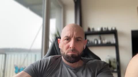 Snapshot of tommyx01 chatting on March 30, 2026, 6:36 am Thomas Fit online show from March 30, 2026, 6:36 am