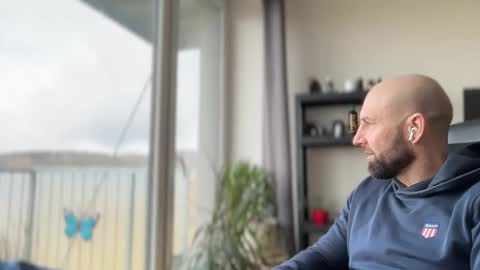 Snapshot of tommyx01 chatting on March 31, 2026, 8:15 am Thomas Fit online show from March 31, 2026, 8:15 am