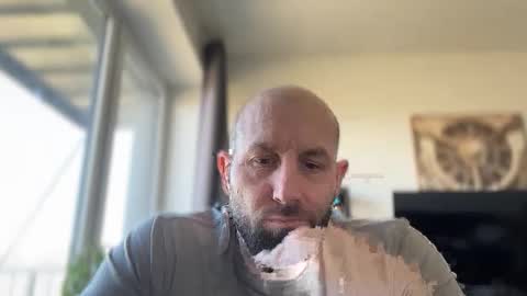 Snapshot of tommyx01 chatting on April 9, 2026, 9:58 am Thomas Fit online show from April 9, 2026, 9:58 am