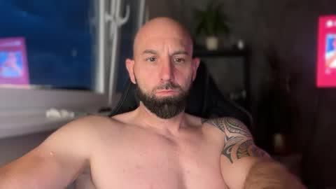 Snapshot of tommyx01 chatting on June 7, 2026, 7:50 pm Thomas Fit online show from June 7, 2026, 7:50 pm