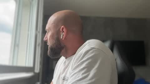 Snapshot of tommyx01 chatting on July 14, 2026, 10:21 am Thomas Fit online show from July 14, 2026, 10:21 am