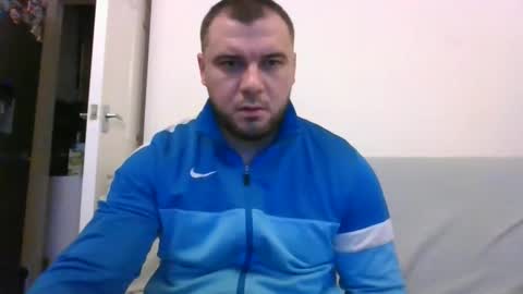 tommyy19901 online show from December 10, 2024, 9:54 pm