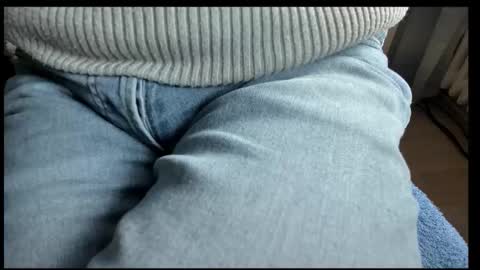 Snapshot of tomtotal chatting on October 13, 2025, 2:28 pm Tom online show from October 13, 2025, 2:28 pm