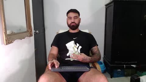 Snapshot of tomy_johnson2 chatting on January 13, 2025, 8:04 pm Tomas jhonson online show from January 13, 2025, 8:04 pm