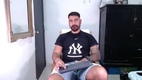 Snapshot of tomy_johnson2 chatting on January 26, 2025, 9:29 pm Tomas jhonson online show from January 26, 2025, 9:29 pm