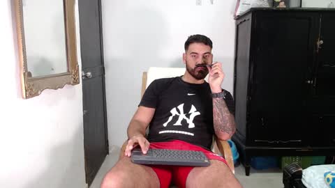 Snapshot of tomy_johnson2 chatting on January 27, 2025, 8:28 pm Tomas jhonson online show from January 27, 2025, 8:28 pm